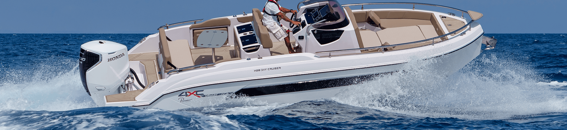 Day Cruiser a závěsný lodní motor BF300